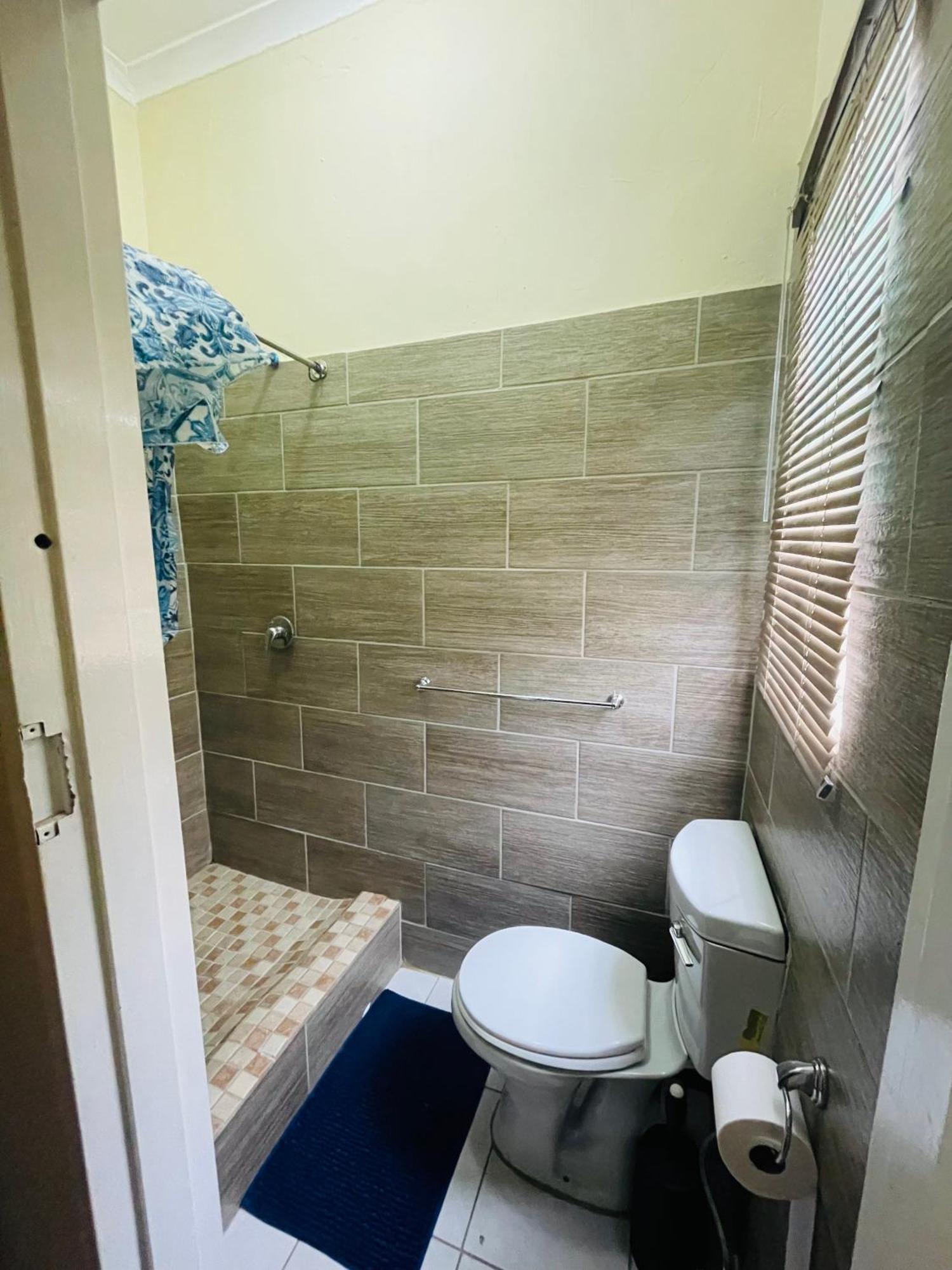 Abrama Bed And Breakfast Франсистаун Екстериор снимка